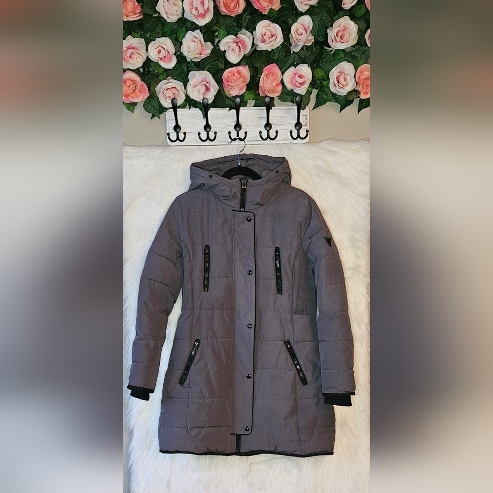 Guess Women's Gray Puffer Coat (NWOT)